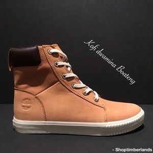 Timberland Women's Skyla Bay 6” Nubuck Boot A2C3S